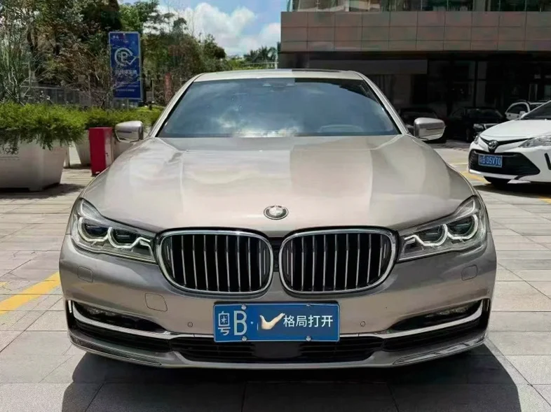 18年宝马740Li四座xDrive