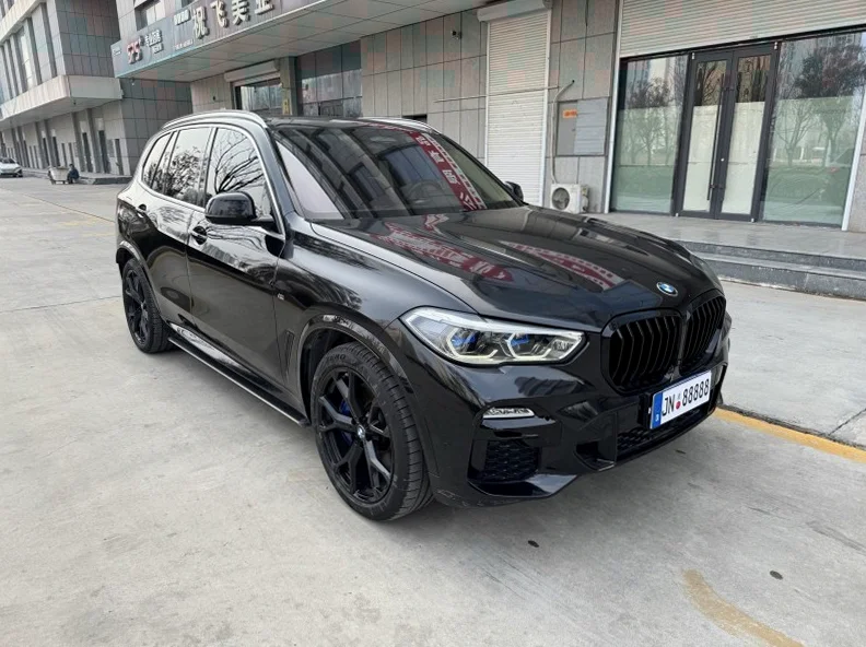 宝马X5 驾驶室
