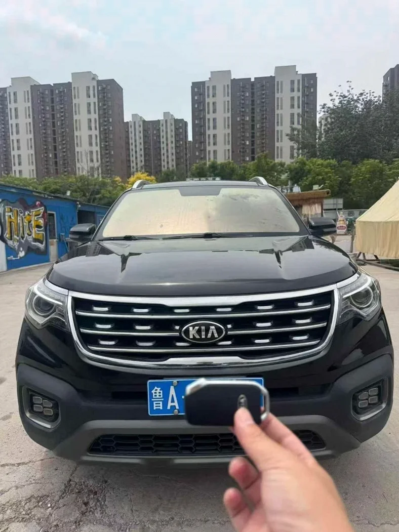 20年起亚智跑 2.0L 自动豪华加强版