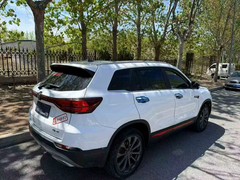长安汽车CS75 后面外观二