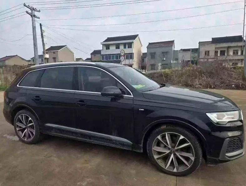 奥迪Q7 正面外观二