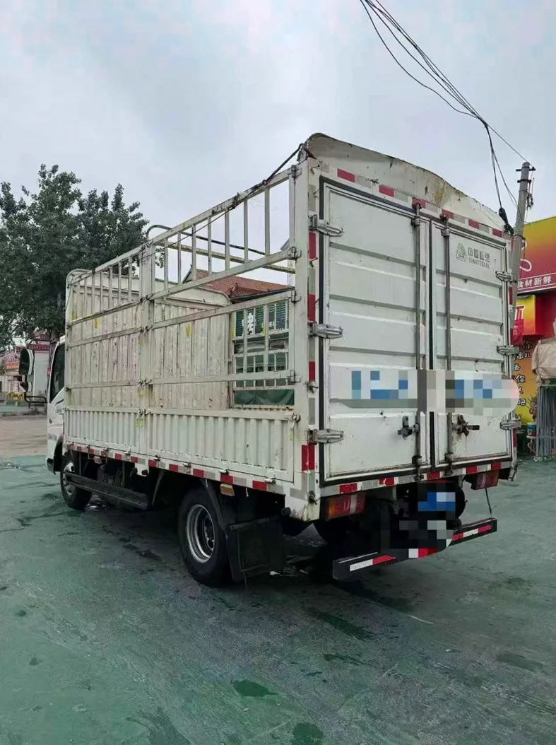 卡车系列重汽豪沃 内饰前排