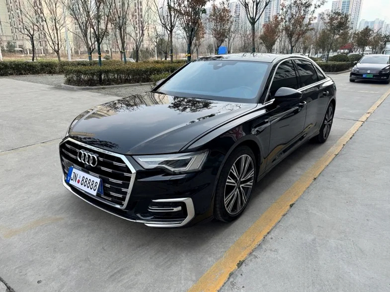 奥迪A6L 后面外观三