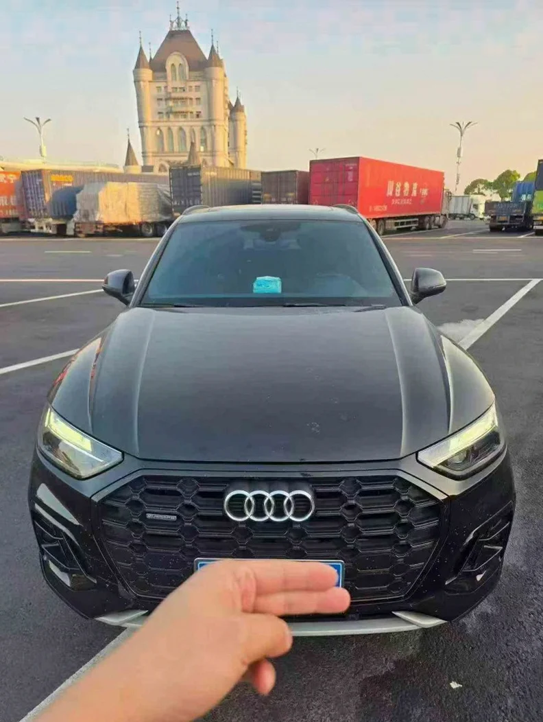 25年奥迪Q5L四驱豪华动感型