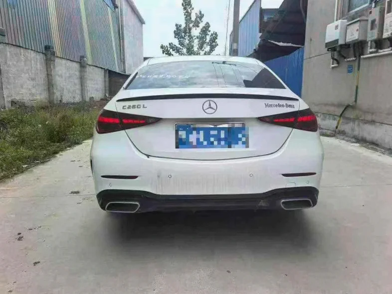奔驰C 驾驶室