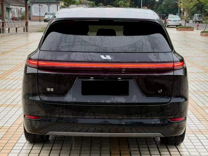 理想L7 驾驶室