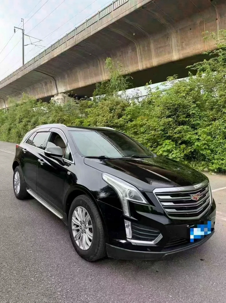 凯迪拉克XT5 正面外观三