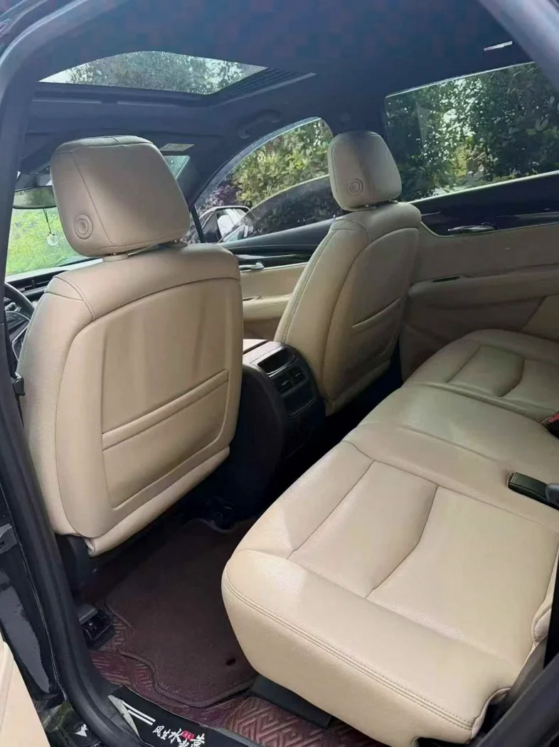 凯迪拉克XT5 后面外观三