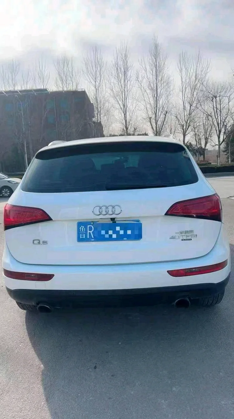 奥迪Q5 驾驶室