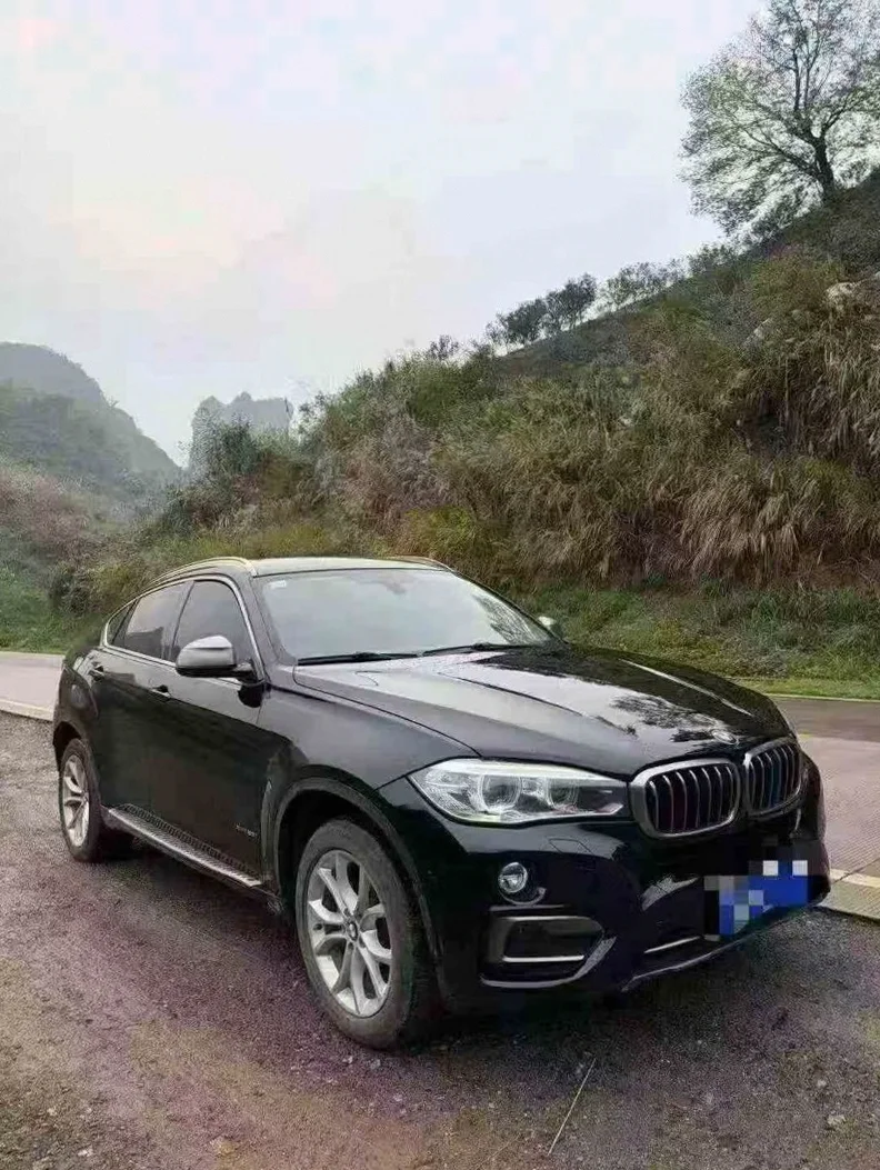 宝马X6 正面外观三