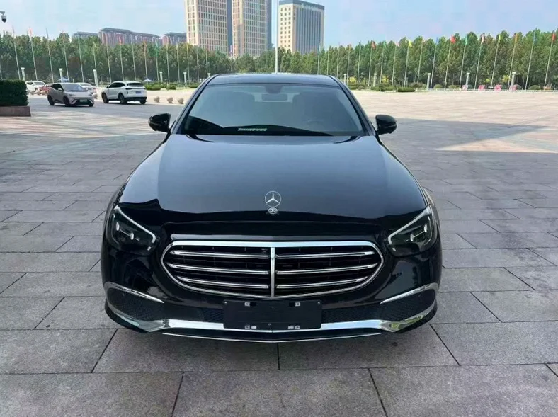 22年奔驰E300L豪华型
