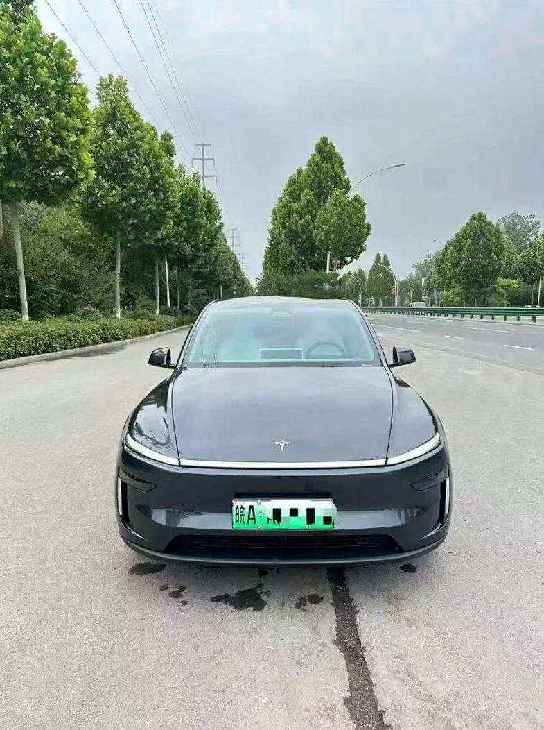 25年特斯拉Model Y