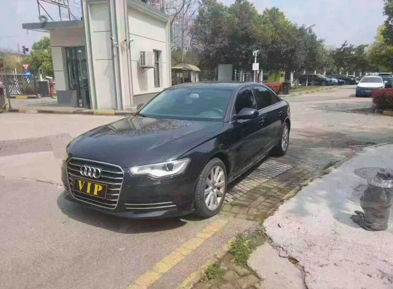 奥迪A6L 正面外观三