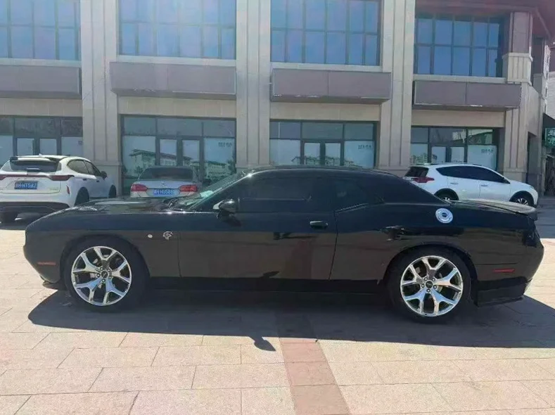 道奇叛逆者 后面外观三