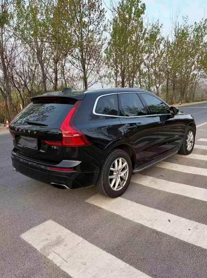 沃尔沃XC60 后面外观一