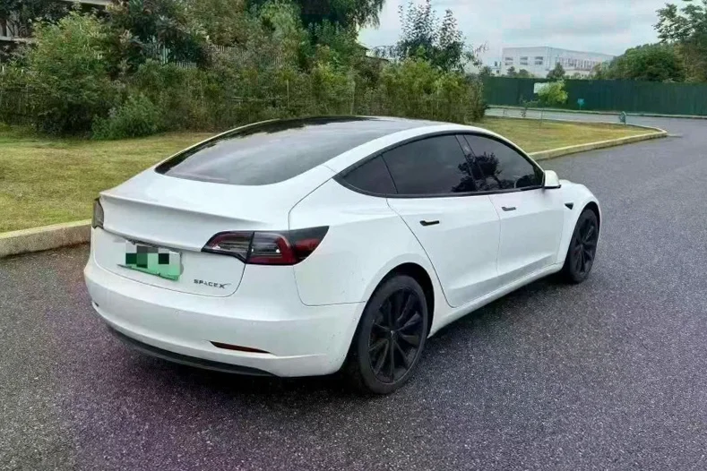 特斯拉MODEL 内饰前排