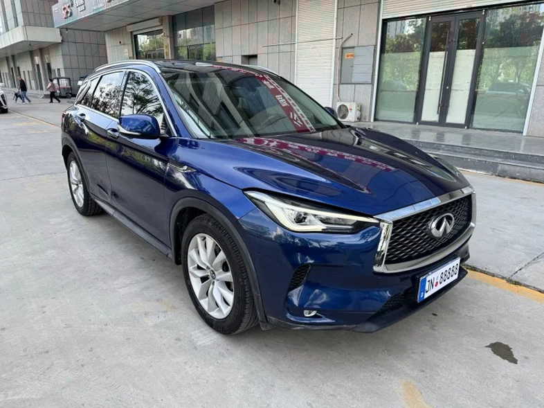 英菲尼迪QX50 正面外观三