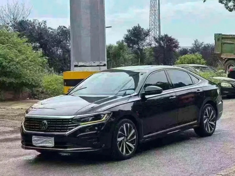 大众帕萨特 正面外观三