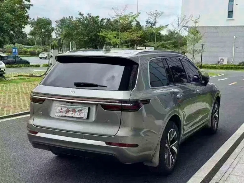 理想ONE 驾驶室