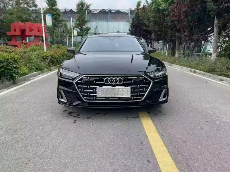 2025款 奥迪 A7L | 枣庄