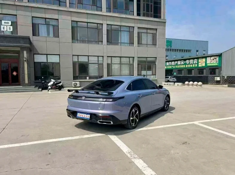 长安汽车逸动 内饰后排