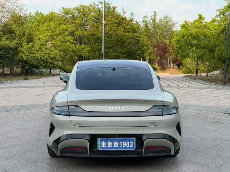 小米SU7 驾驶室