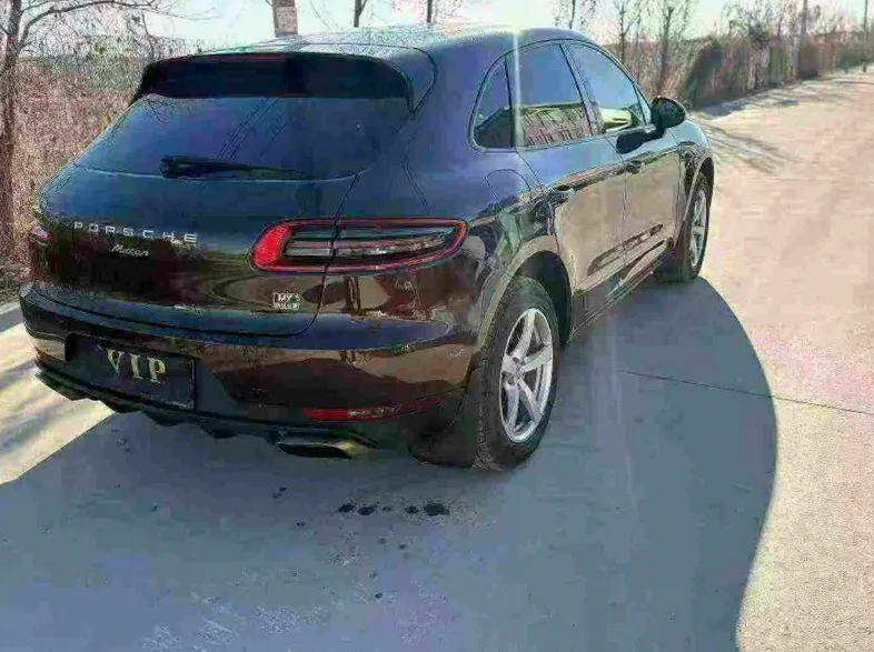 保时捷Macan 驾驶室