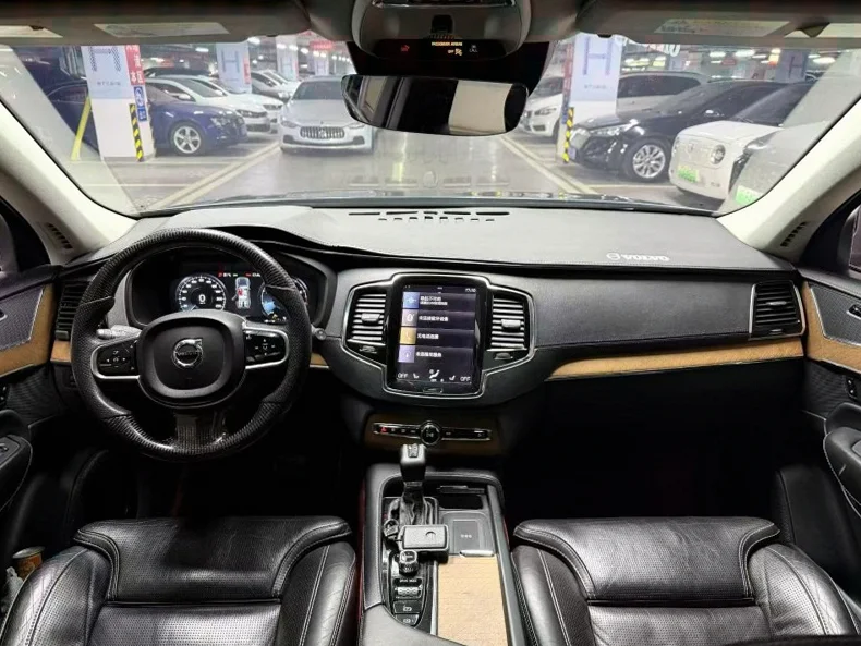 沃尔沃XC90 后面外观三