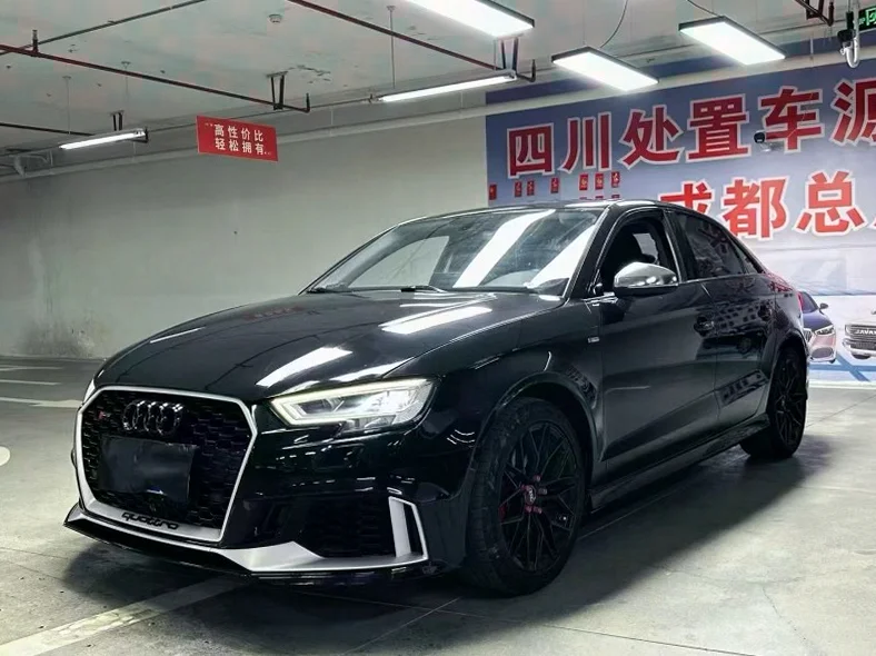 奥迪A3 后面外观三
