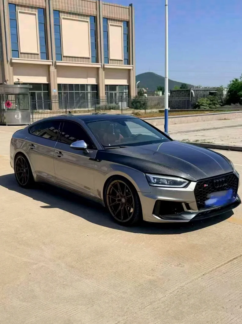 奥迪S5 正面外观三