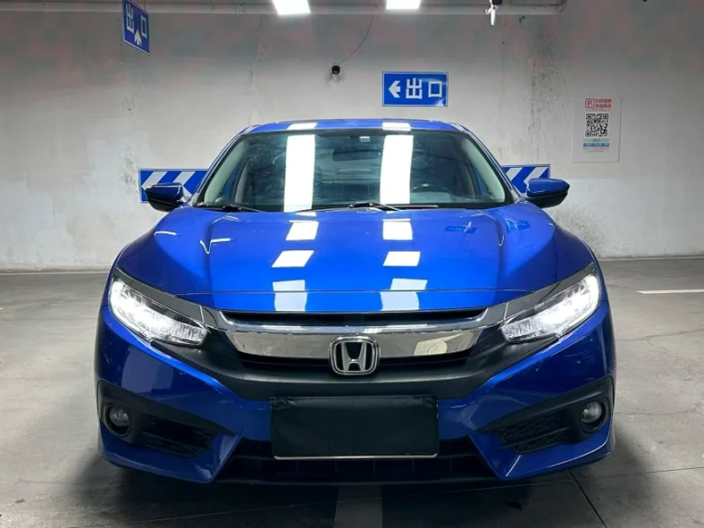 本田思域 正面外观二