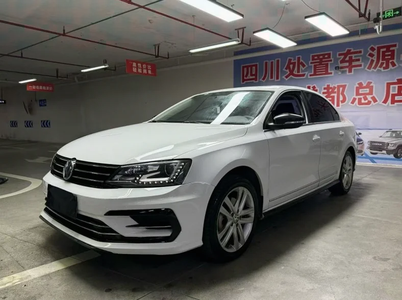 大众速腾 后面外观三