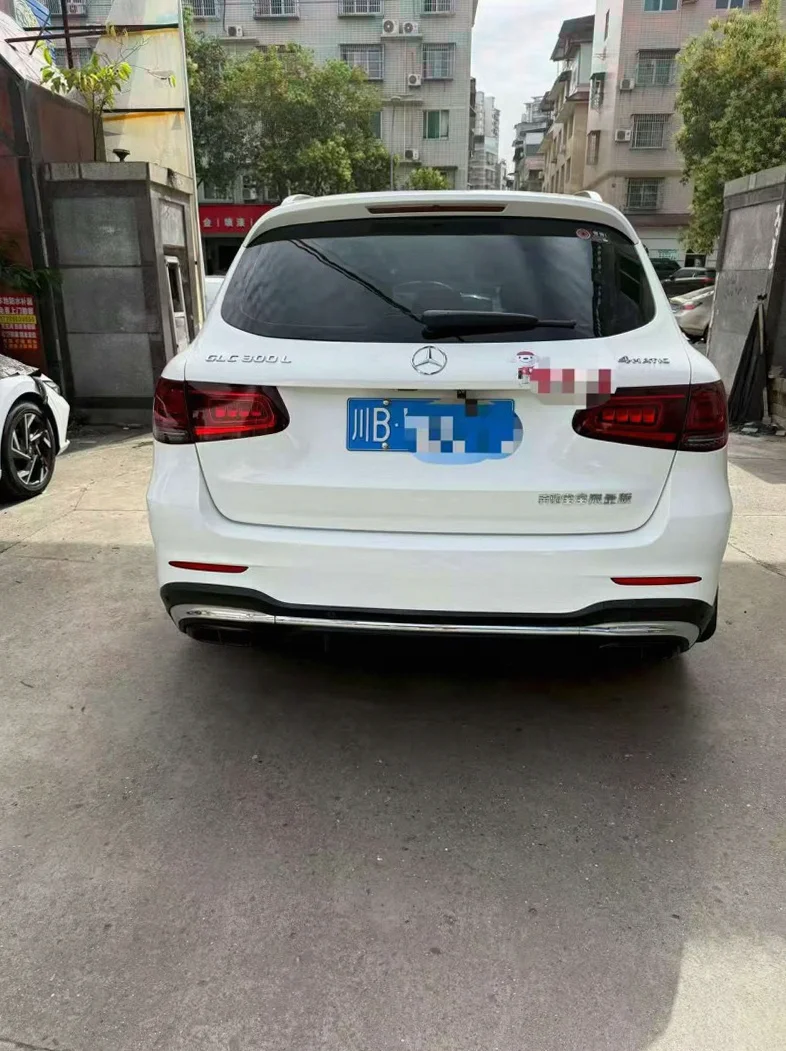 奔驰GLC 正面外观三