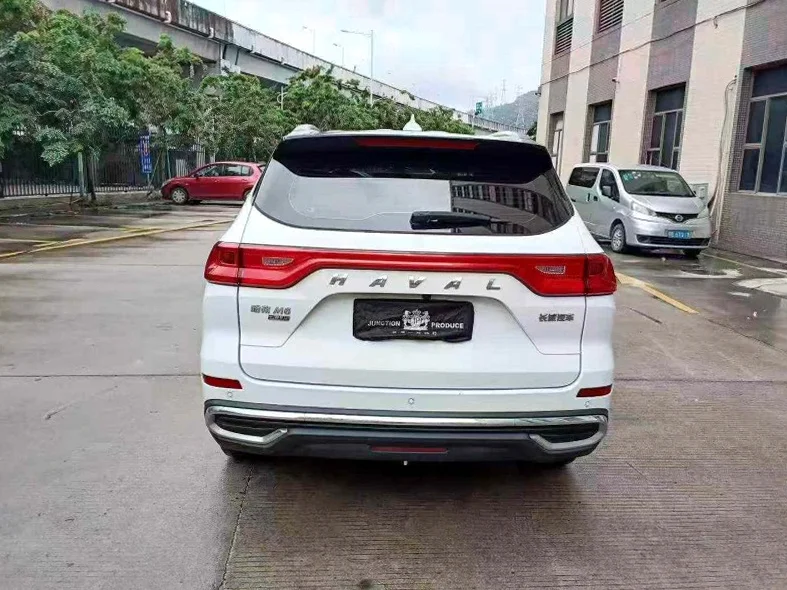 哈弗M6 驾驶室