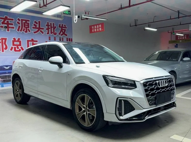奥迪Q2 正面外观二