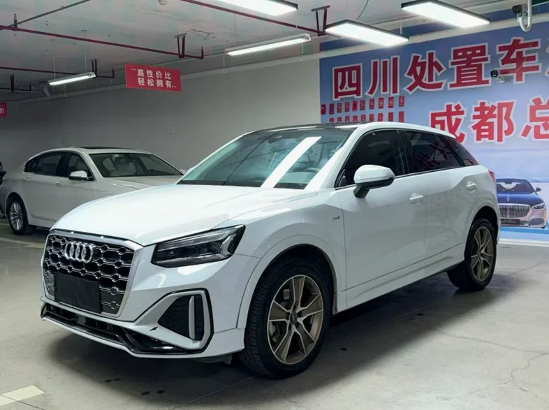 奥迪Q2 后面外观三