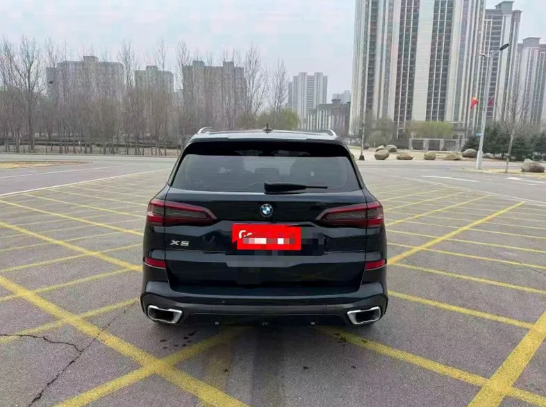 宝马X5 驾驶室