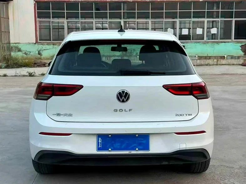 大众高尔夫 驾驶室