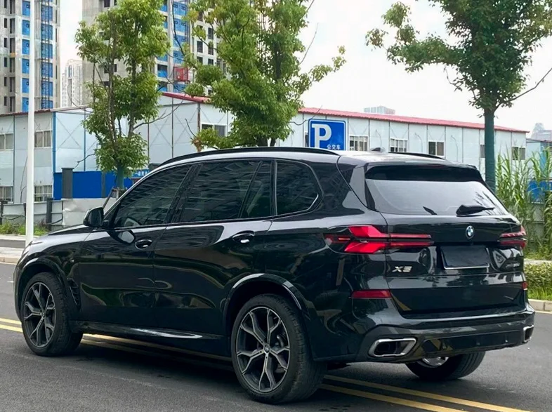 宝马X5 驾驶室