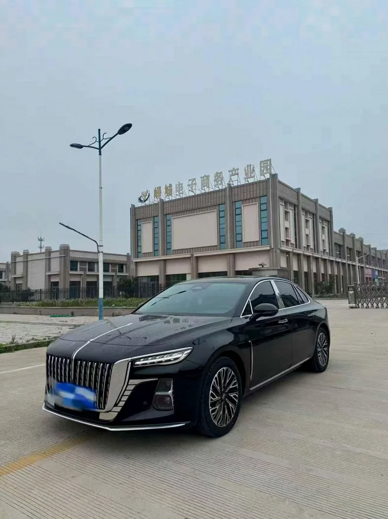 红旗H5 正面外观三