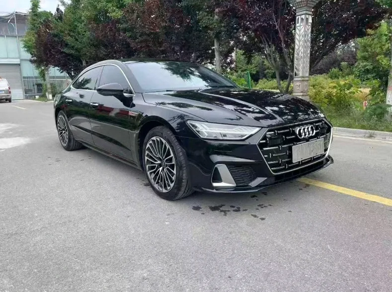 奥迪A7L 正面外观二