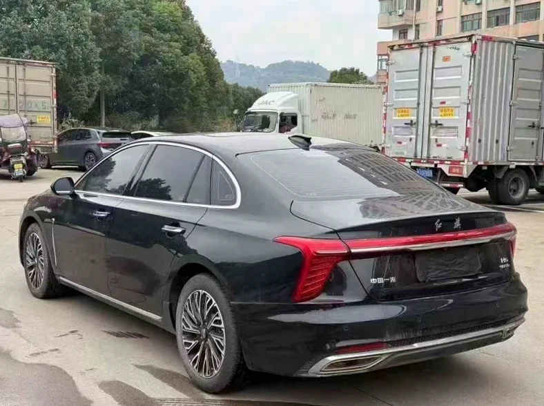 红旗H5 后面外观三