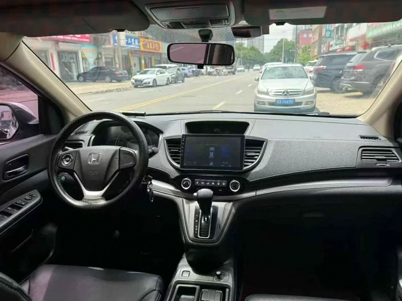 本田CRV 正面外观二