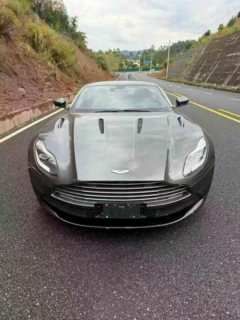 2018款 阿斯顿·马丁 DB11 | 泉州