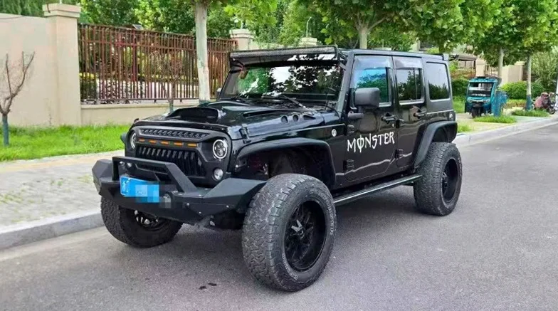 Jeep牧马人 正面外观二