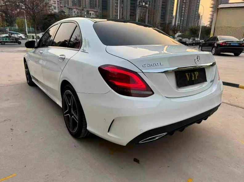 奔驰C 驾驶室