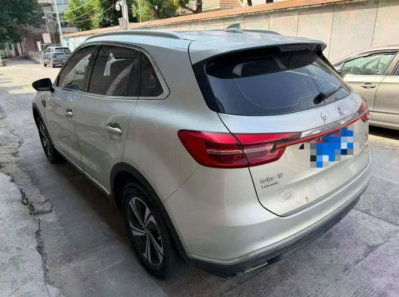 红旗HS5 驾驶室
