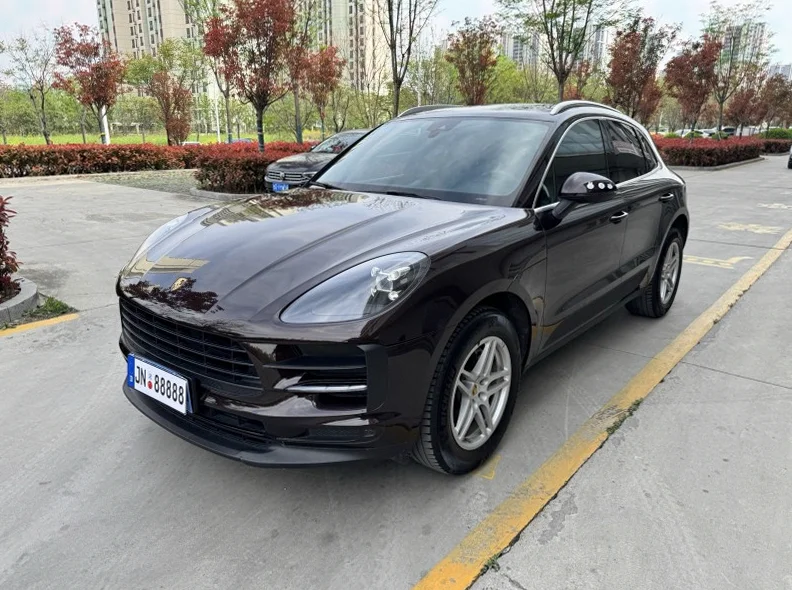 保时捷Macan 正面外观二