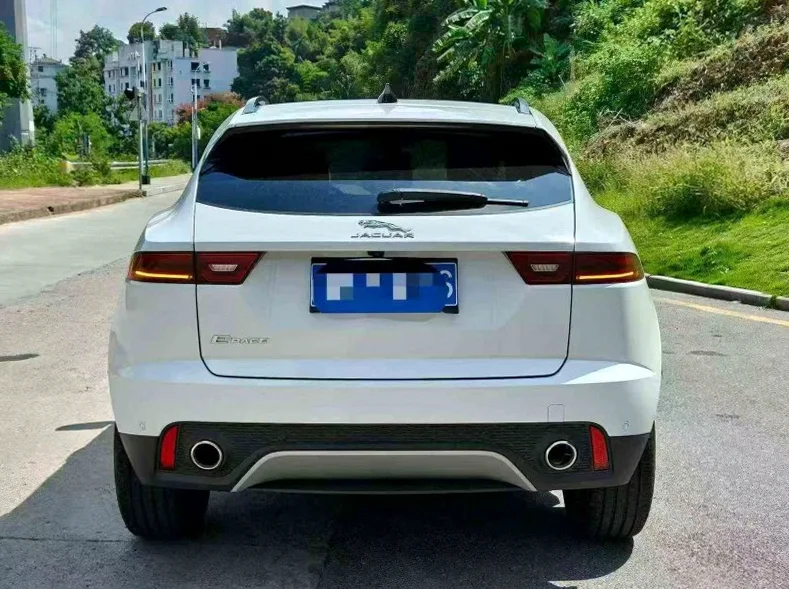 捷豹E-PACE 内饰后排