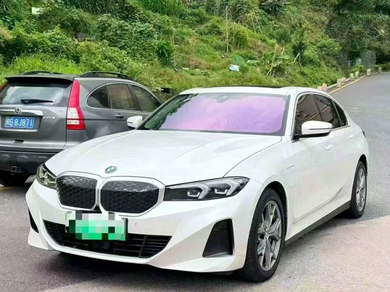宝马I3 正面外观二